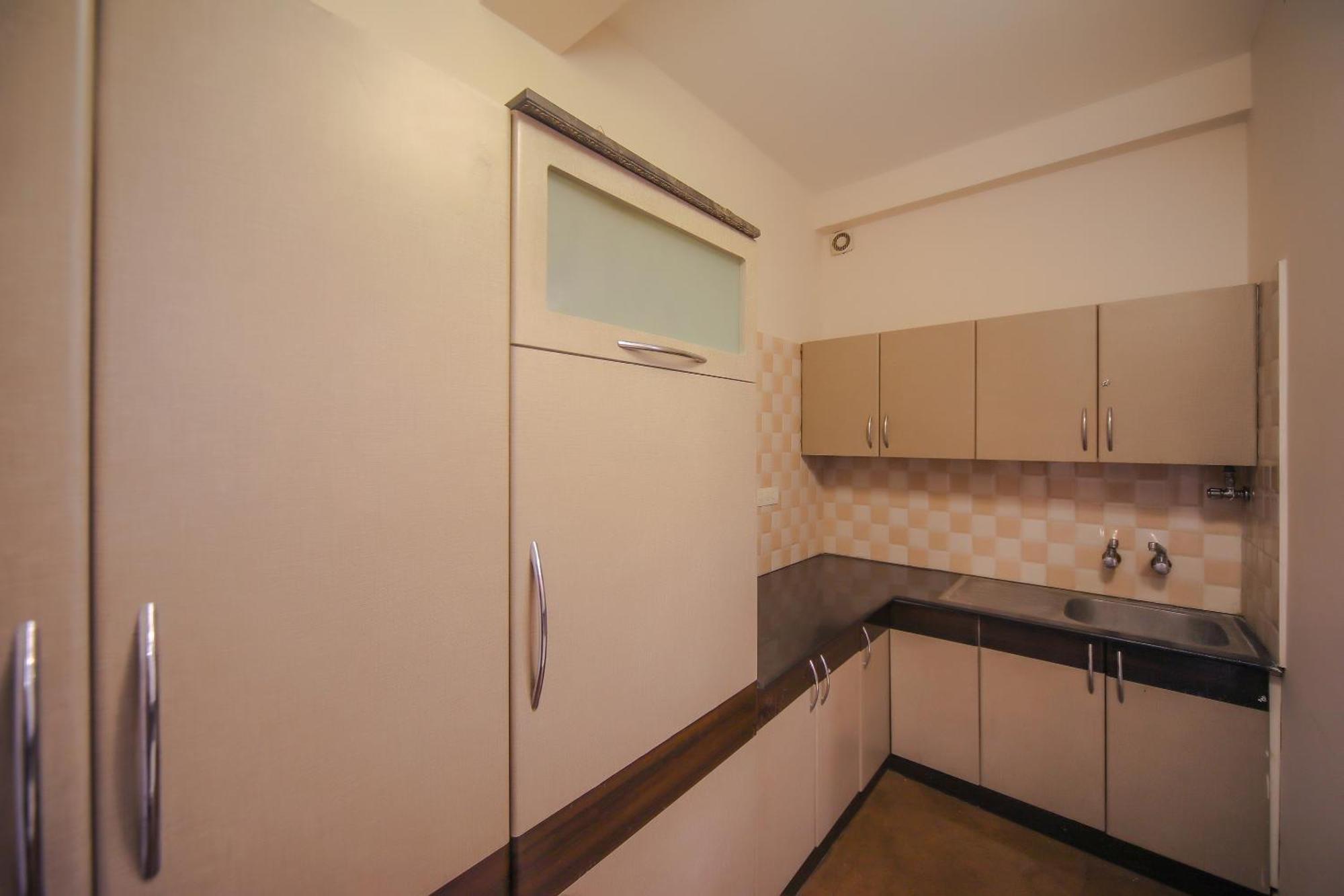 Super Hotel O Pride Hospitality Nungambakkam Chennai Exterior photo