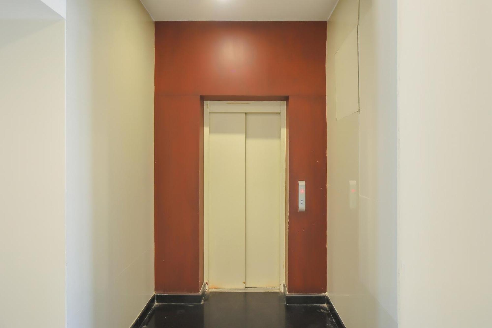 Super Hotel O Pride Hospitality Nungambakkam Chennai Exterior photo